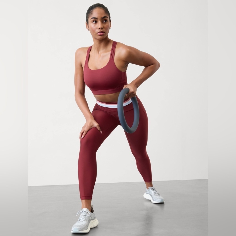 NWT Athleta Train Free Redwood Bra Size Medium( Best for D-DD Cups) - Picture 3 of 7